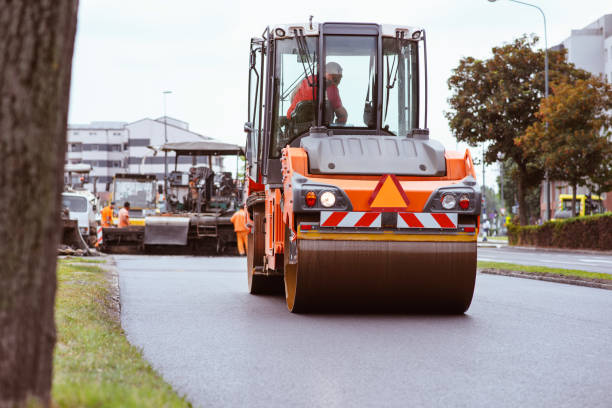 Best Driveway Paving Contractor  in Muncie, IN
